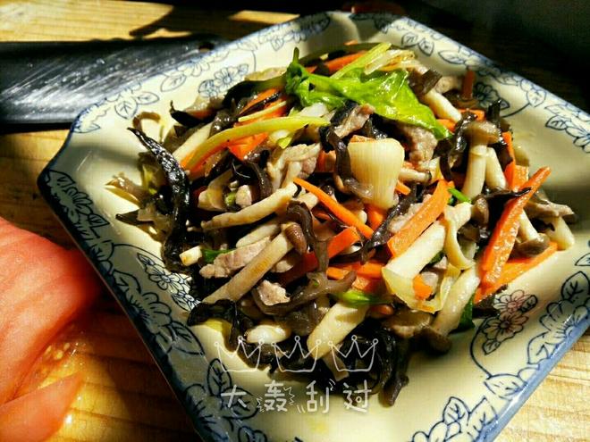 快手菜：茶树菇炒肉丝的做法