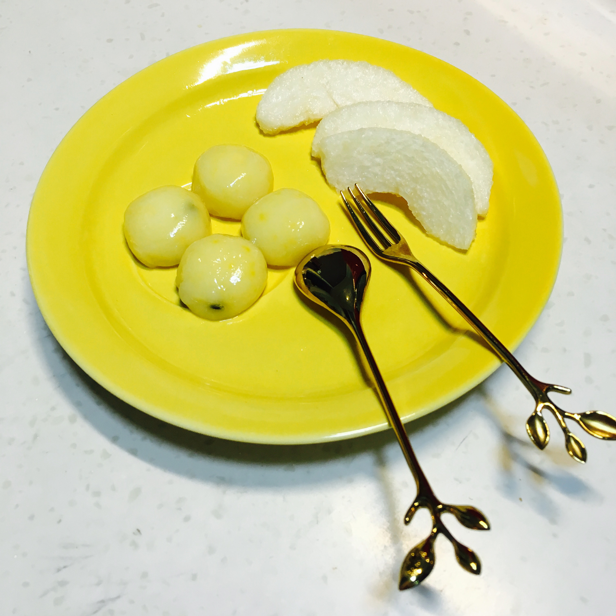 百香果汤圆
