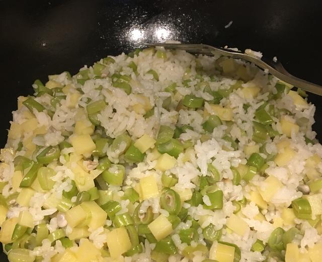 土豆豆角箜饭的做法