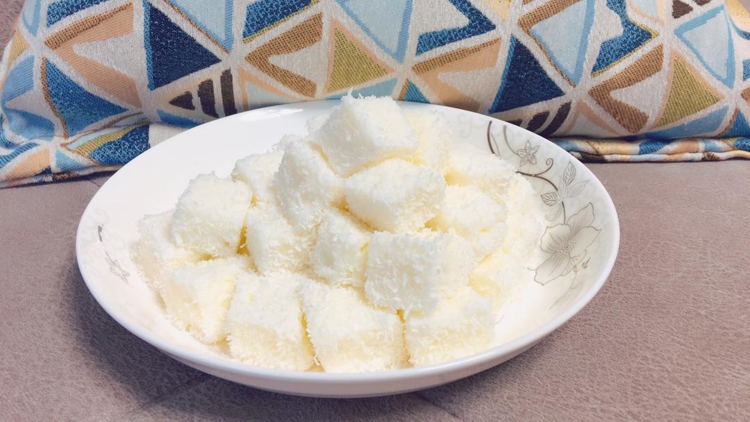 太棒啦！1个方子，做出2道口味一流的甜品！——椰奶小方&炸鲜奶