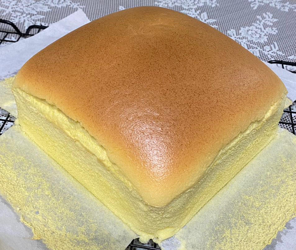 堪比柯基屁股
爆浆芝士🧀古早蛋糕