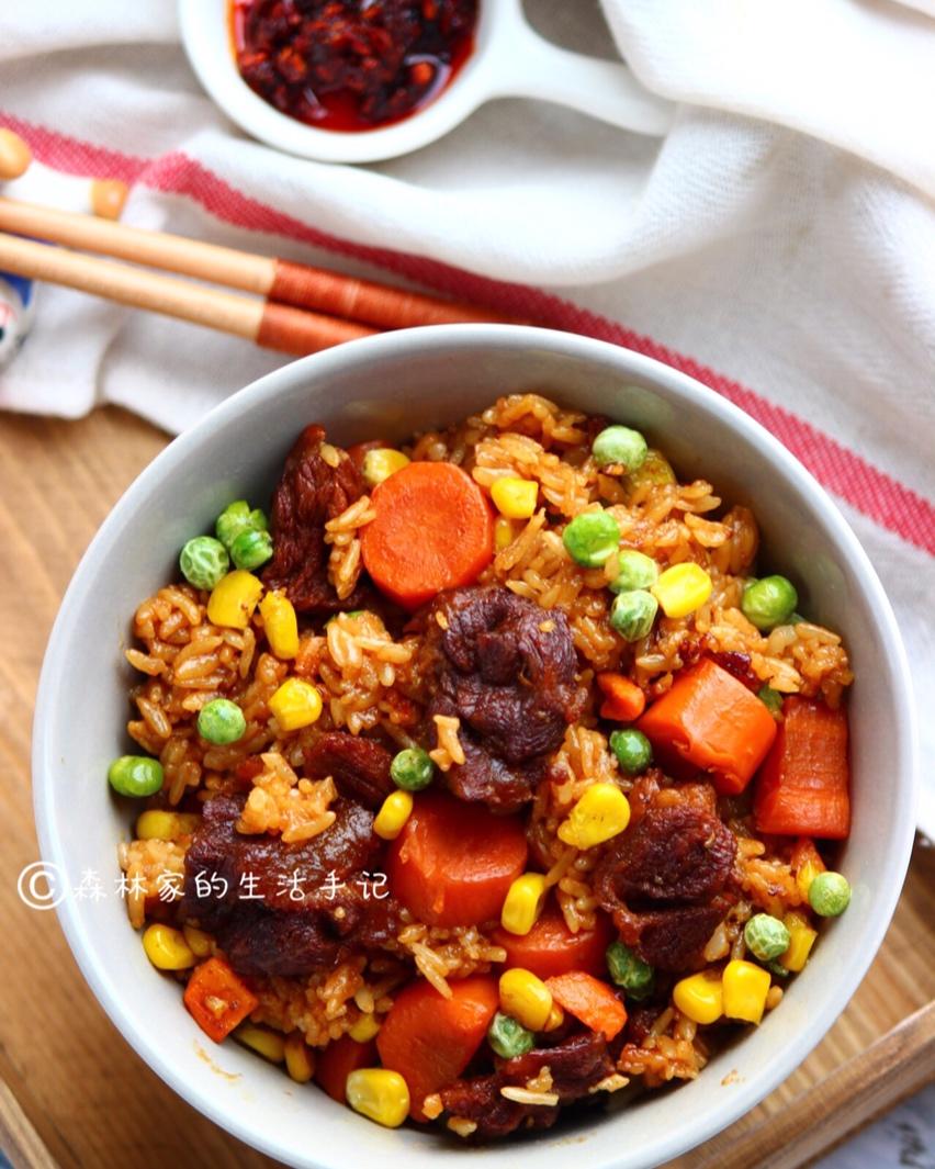 馋哭隔壁小孩的【电压力锅版牛肉焖饭】