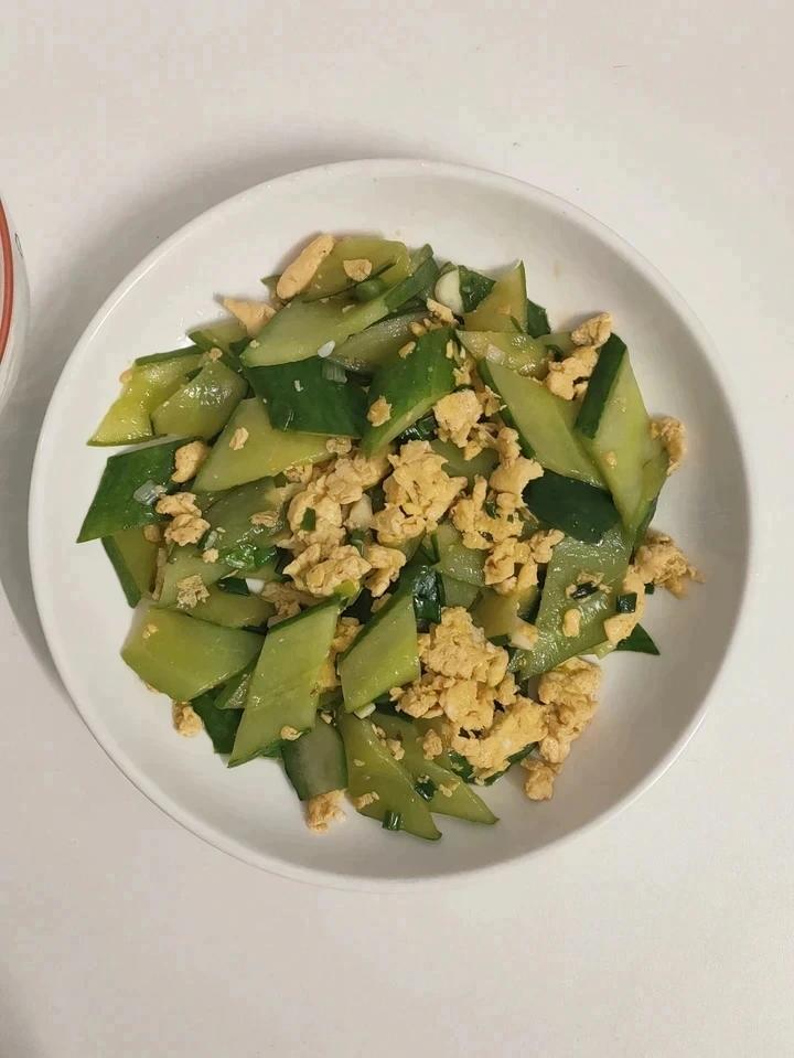 黄瓜炒鸡蛋 （青瓜炒鸡蛋）
