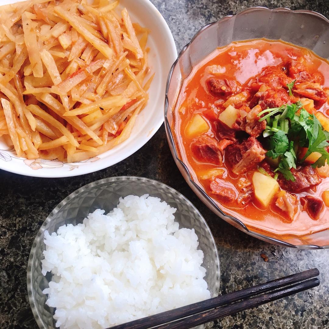 西红柿炖牛肉