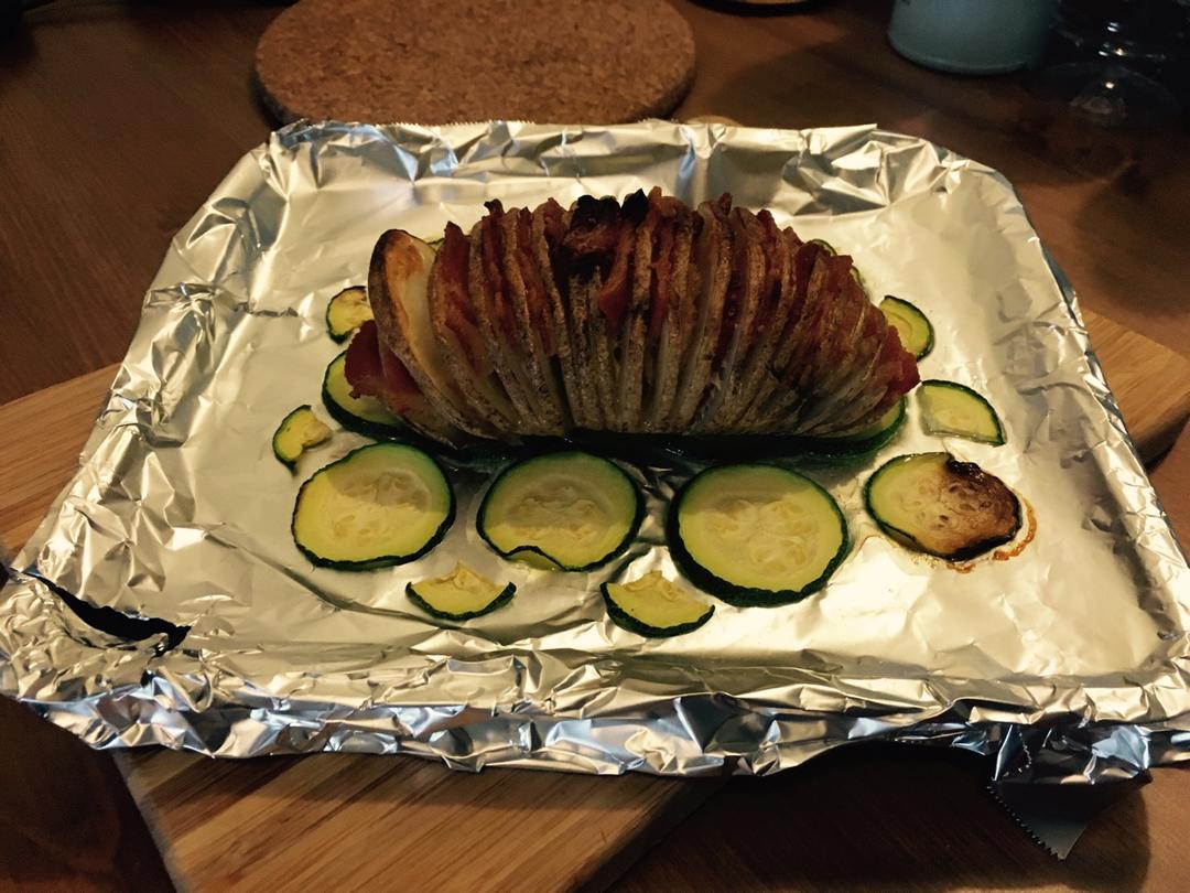 风琴土豆烤培根