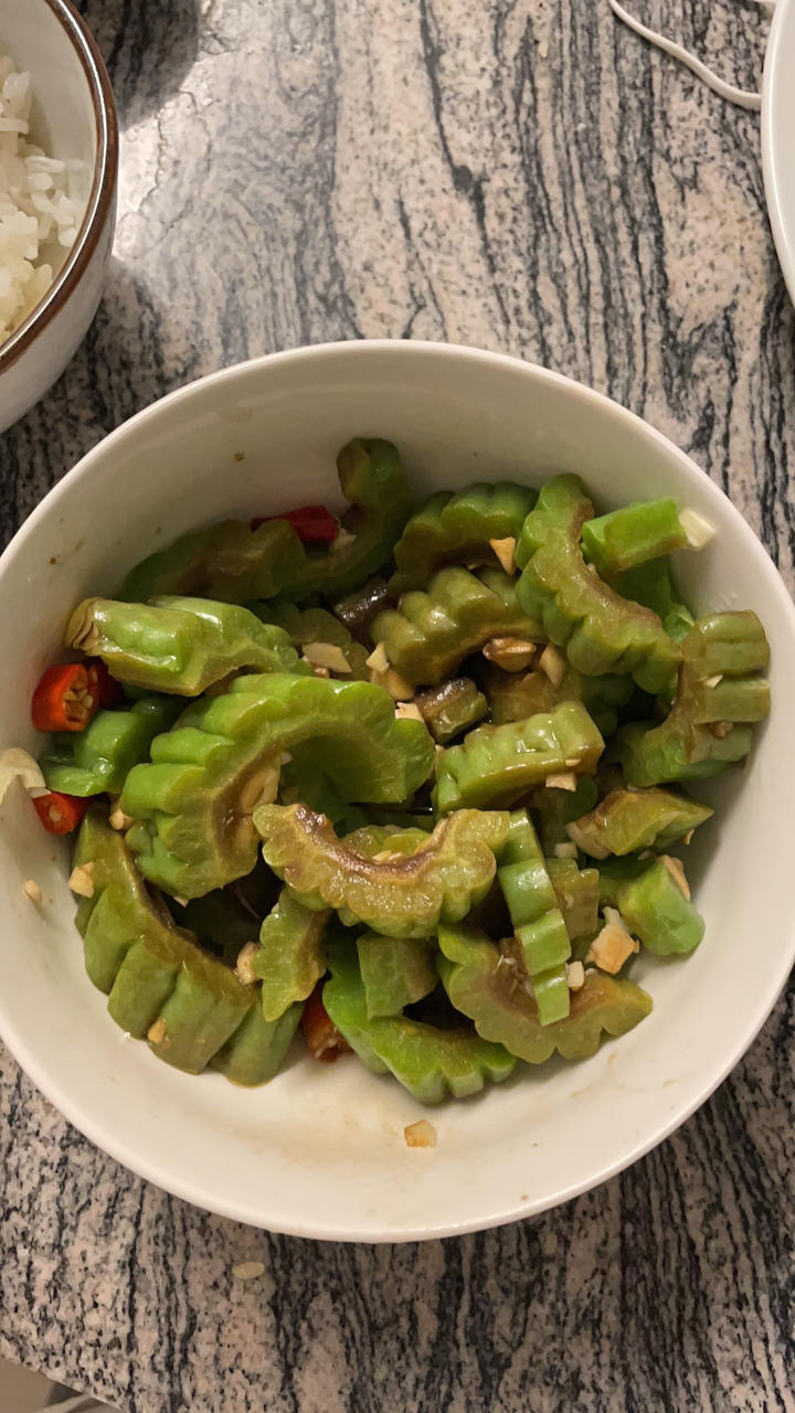 凉拌苦瓜（减脂肪，脆爽可口）