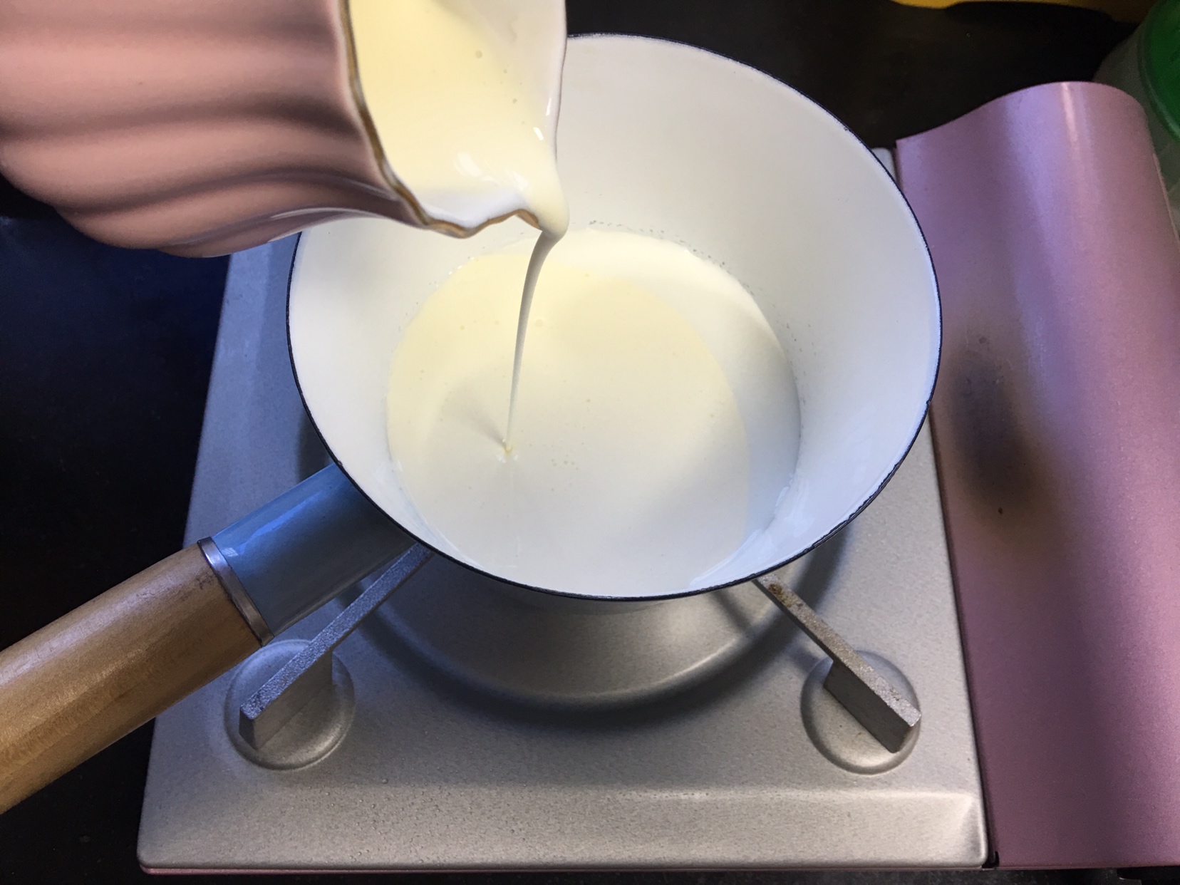 超快手法式焦糖布丁的做法 步骤2