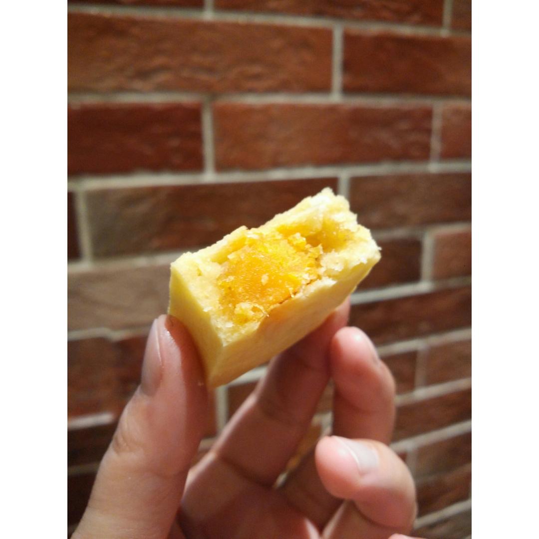 黑凤梨—三色凤梨酥