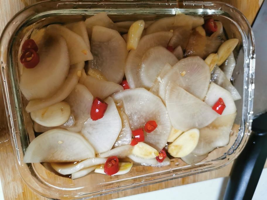 简单美味的腌萝卜