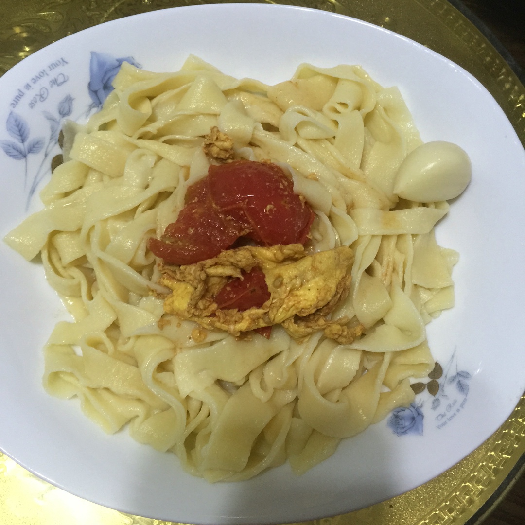 手抻宽面