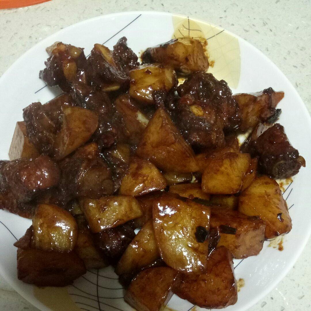 红烧排骨土豆