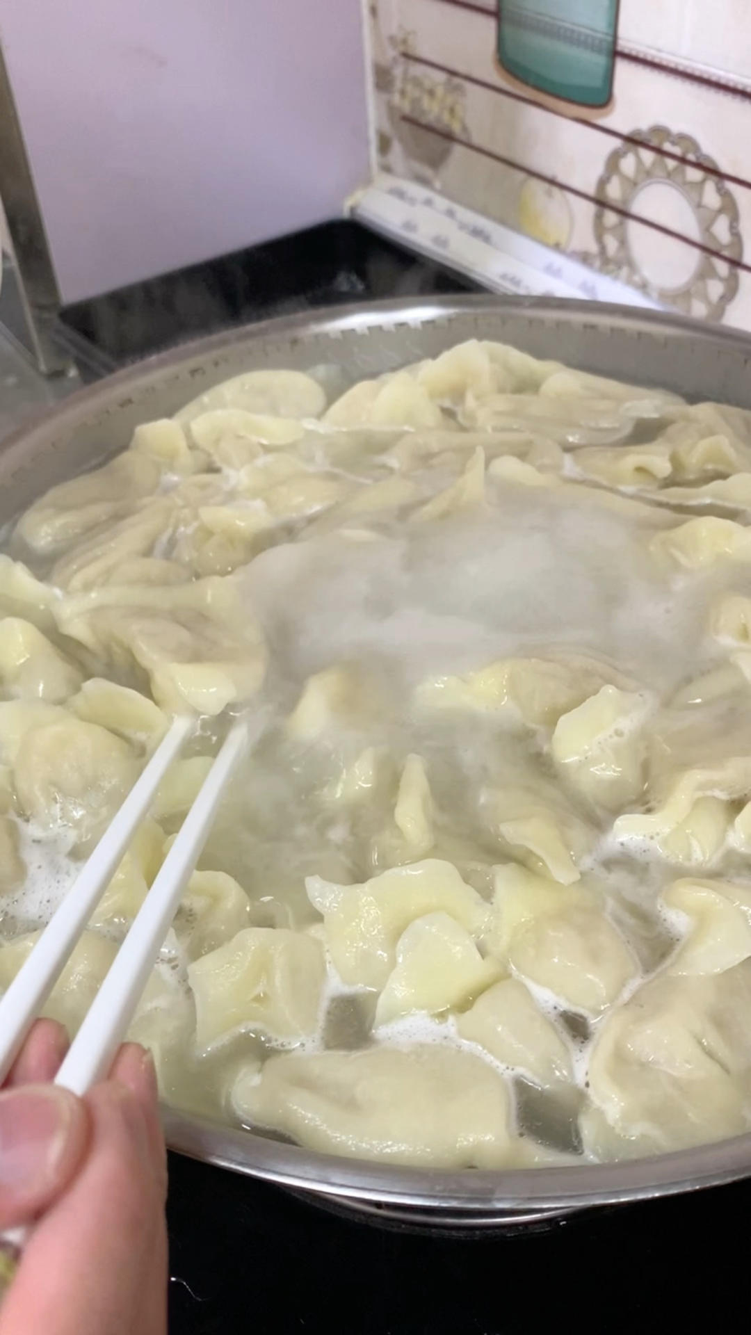 天天吃饺子，哈哈，就是好吃
