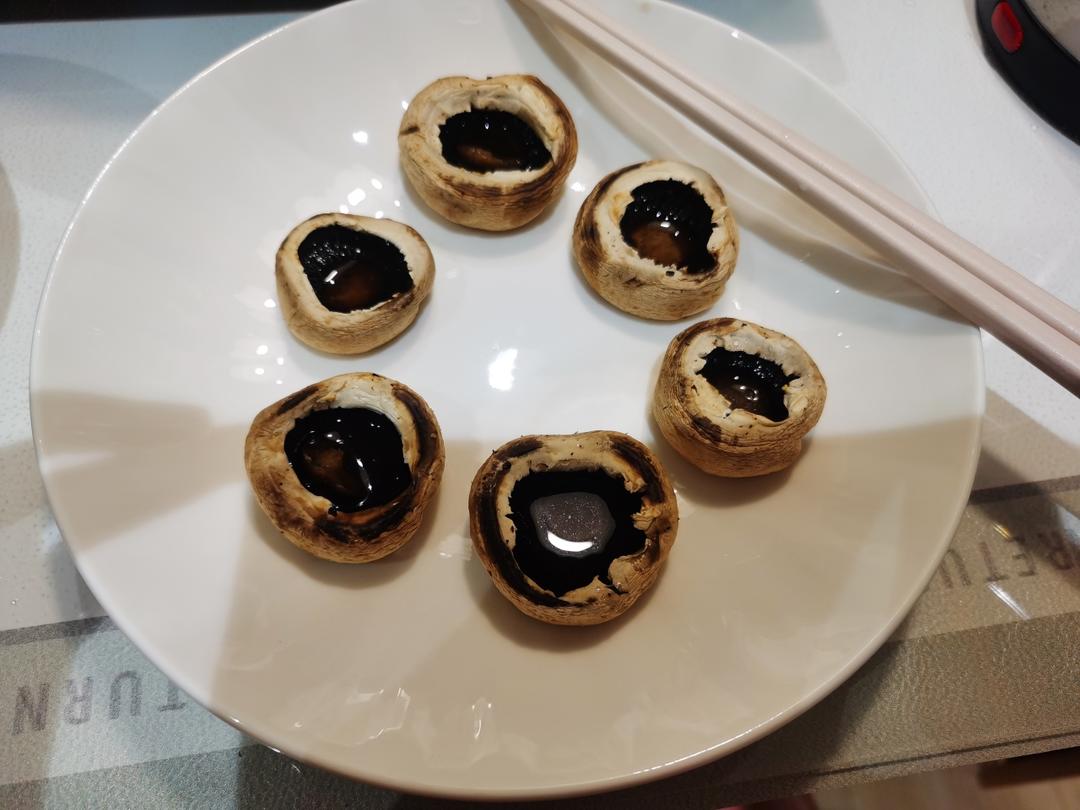 平底锅煎口菇