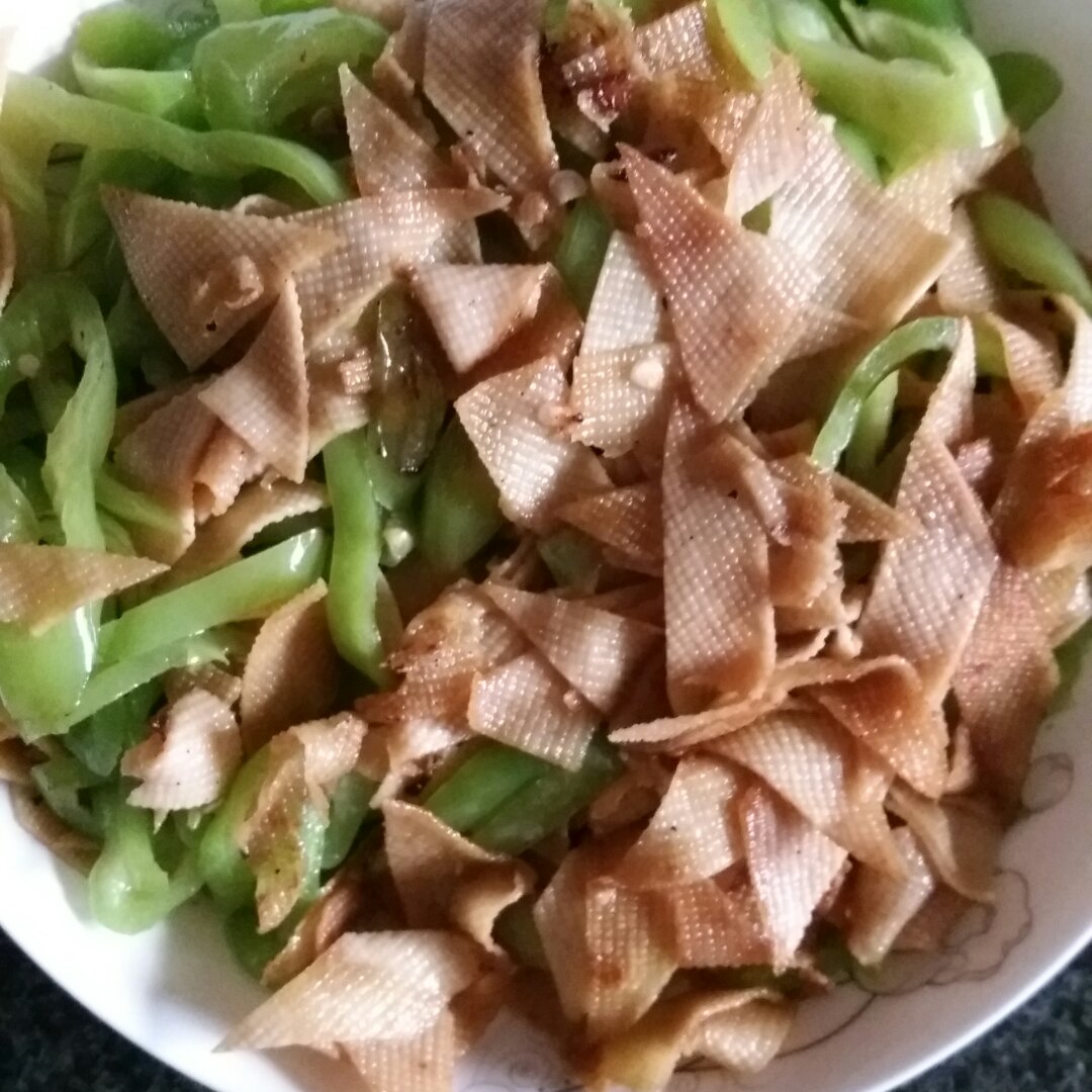 尖椒炒干豆腐