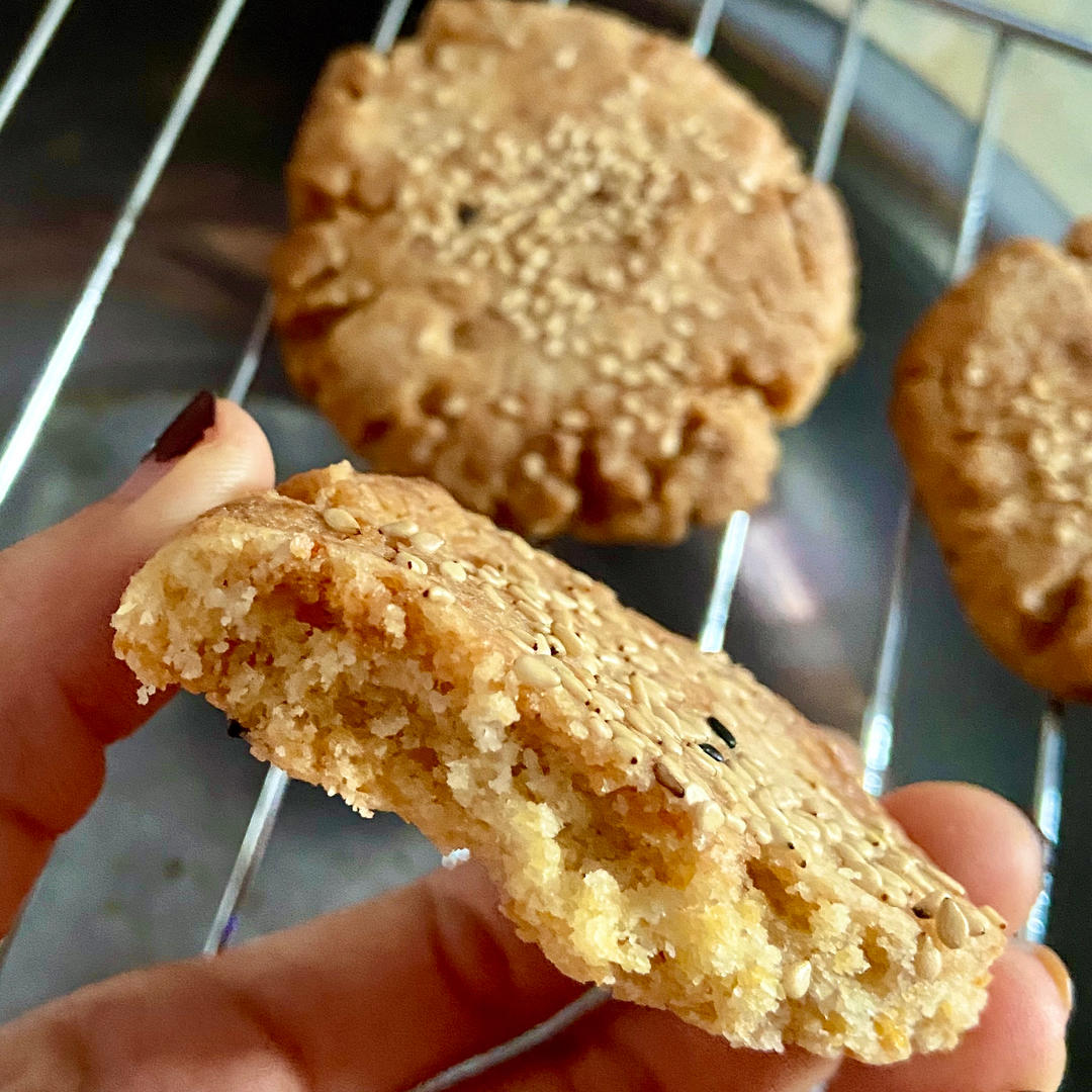 轻轻一按就碎掉的原味桃酥（不输猪油版）