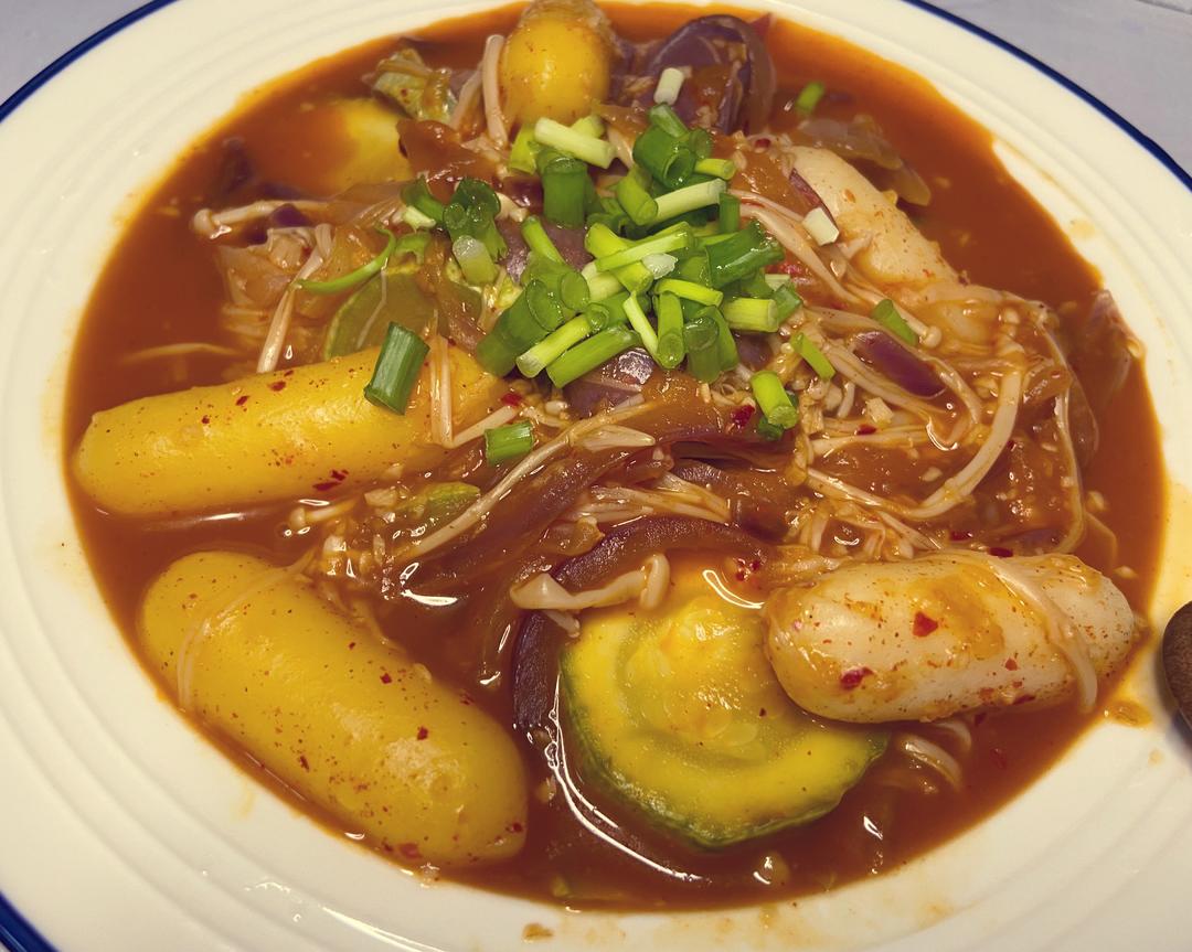 泡菜芝心年糕汤，低卡懒人韩式酱汤的做法