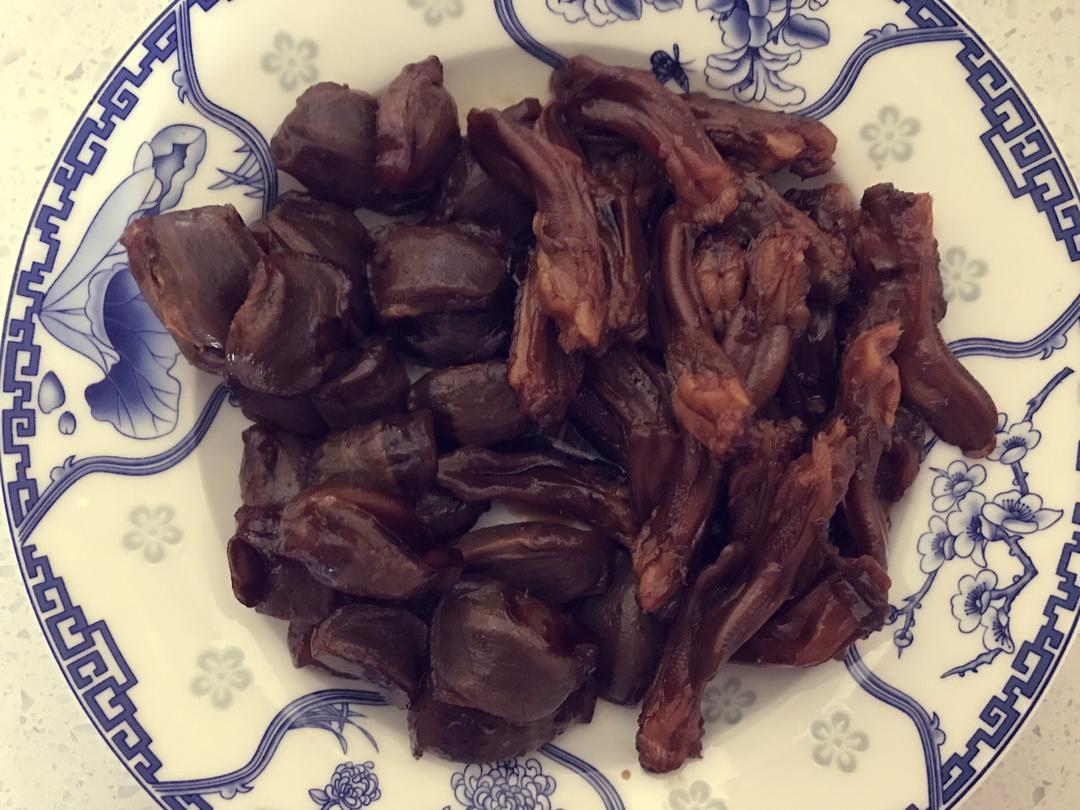 超级好吃麻辣酱鸭舌
