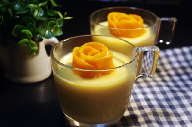 鲜奶芒果冻