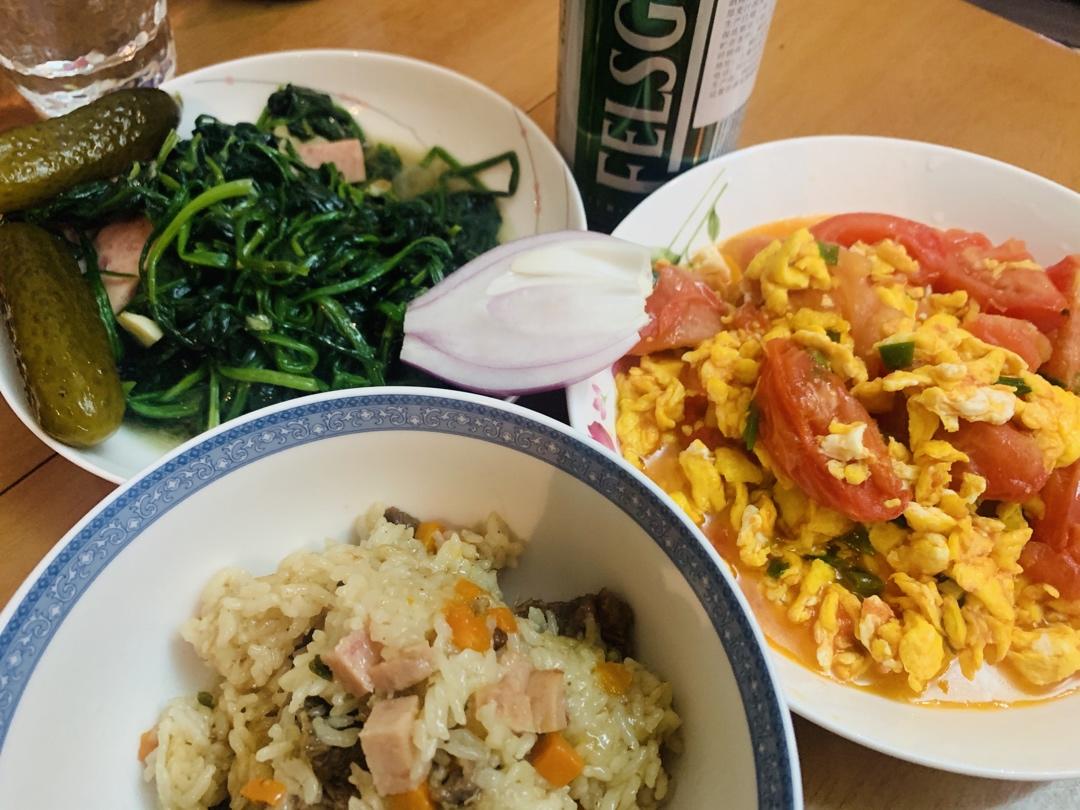 喷香排骨焖饭（爆好吃）