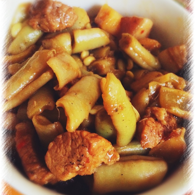 土豆芸豆五花肉