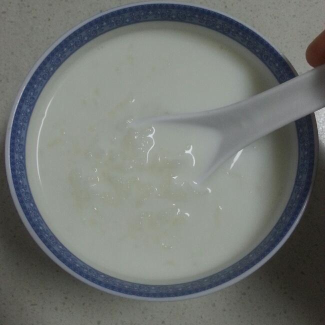 大米牛奶粥的做法