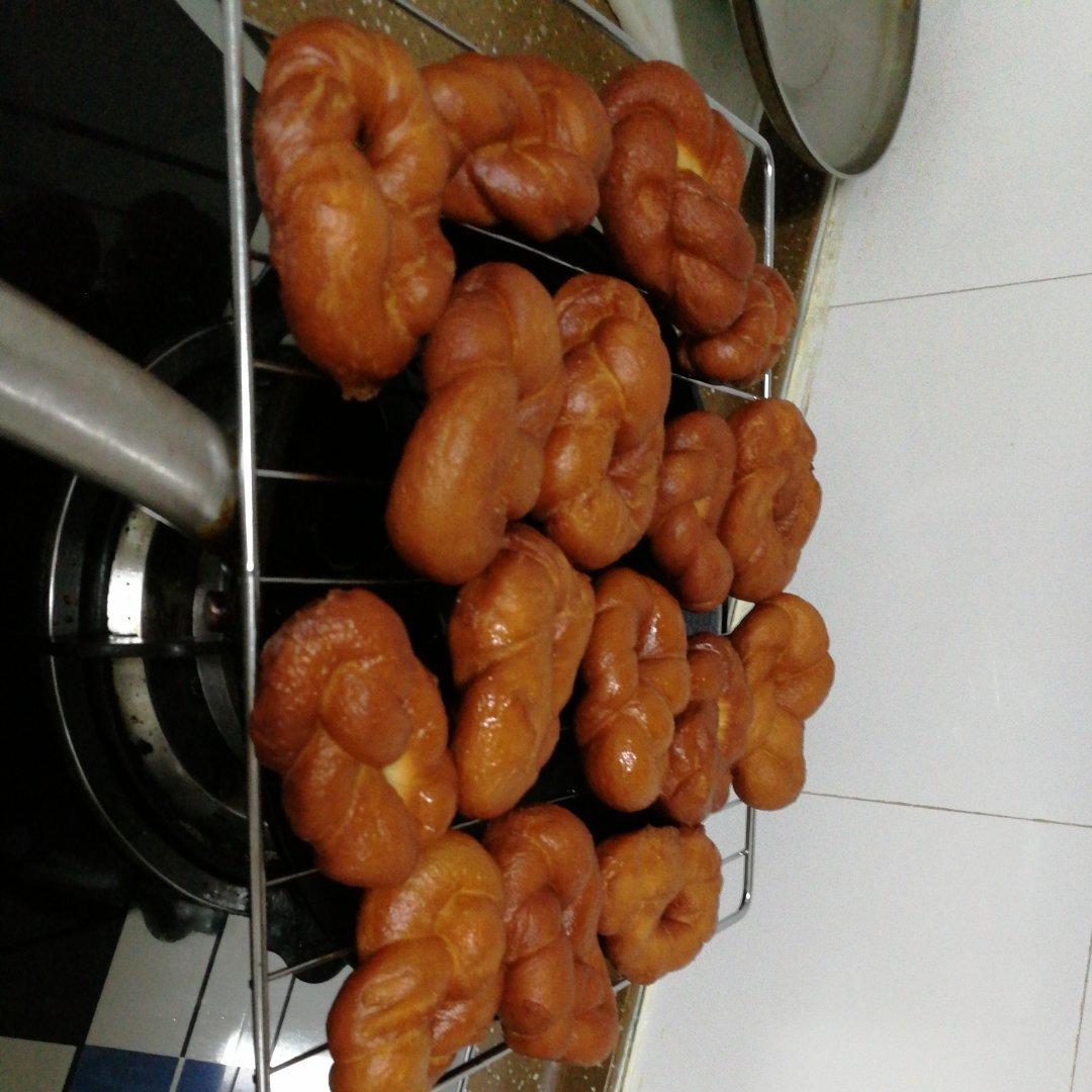 超级松软的奶香麻花