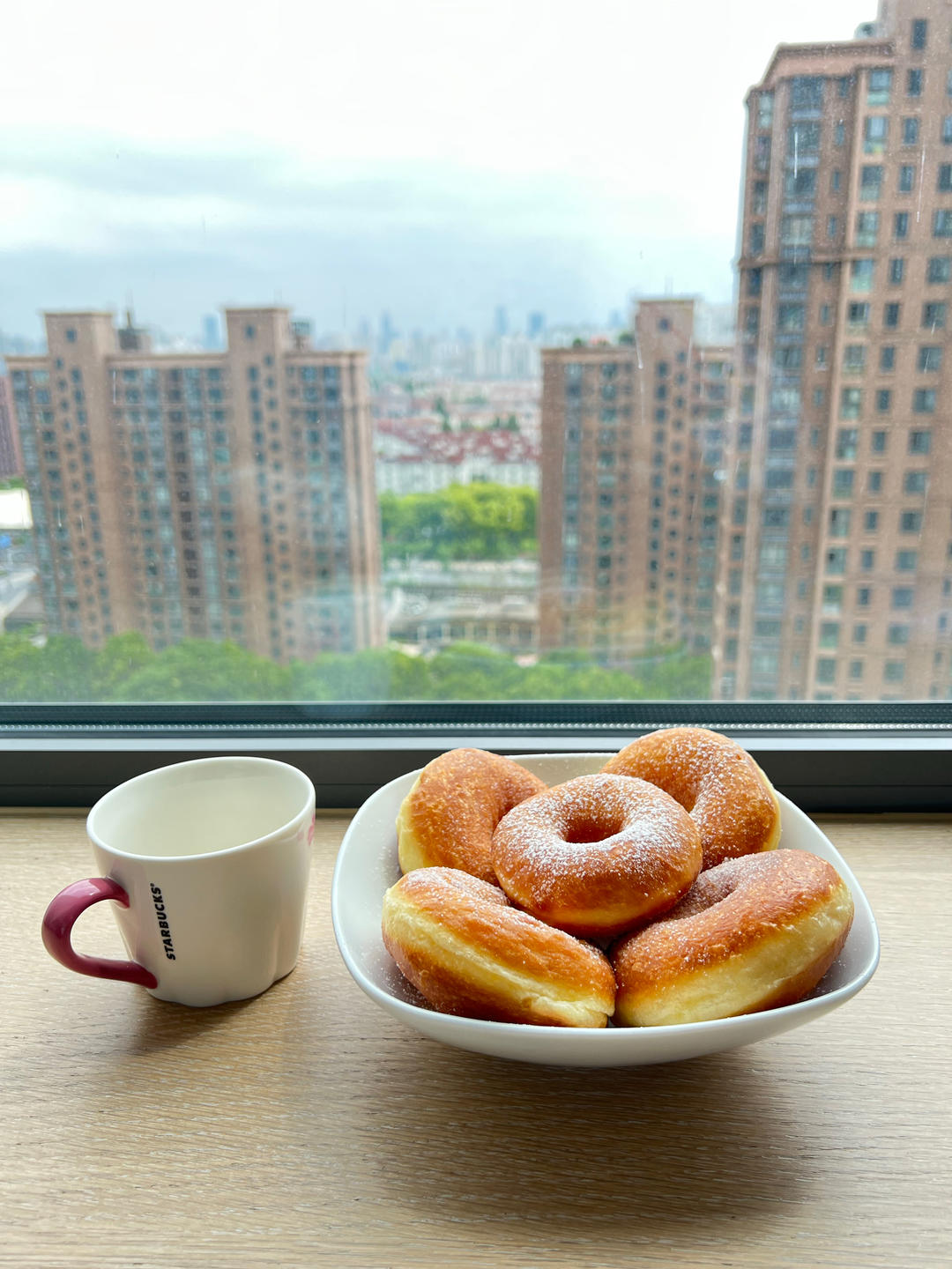 🍩超快手一小时低糖无需烤箱的甜甜圈（详细视频）