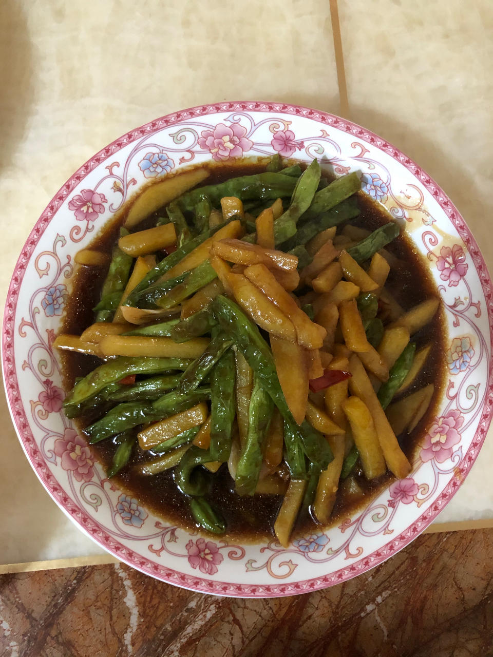 巨下饭的土豆烧豆角！简单零失败