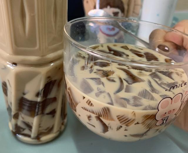 三得利乌龙茶冻咖啡奶茶的做法