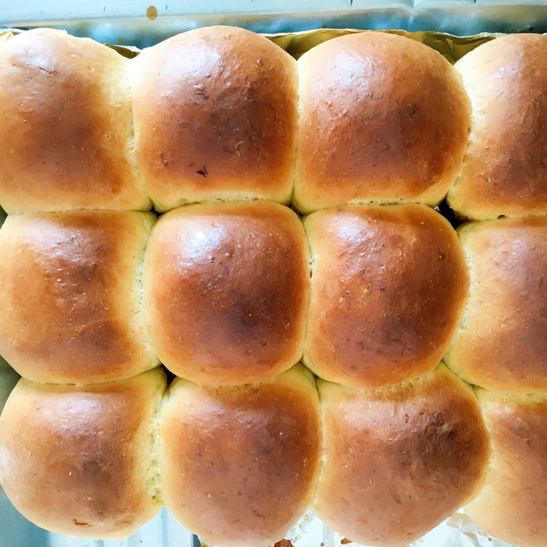 胡萝卜餐包（超柔小面包）