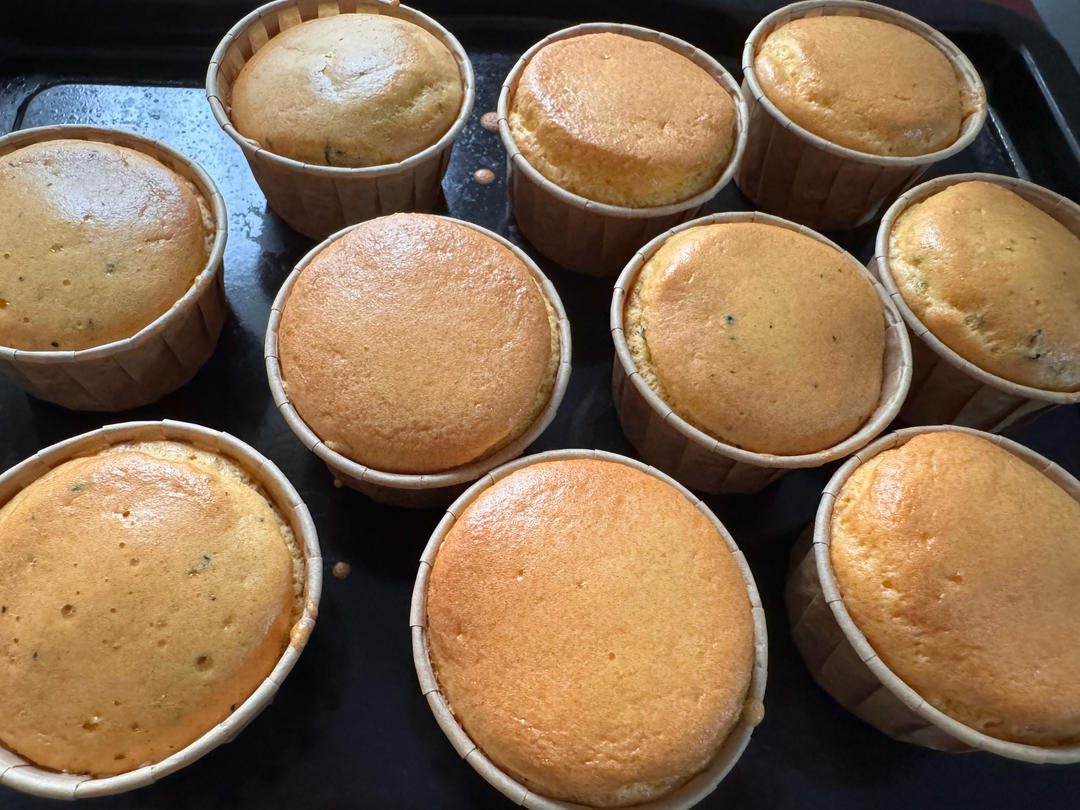 椰子油迷你小蛋糕（不塌陷，不开裂，不回缩）