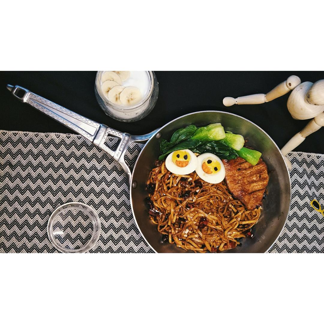 麻辣鸡丝凉面