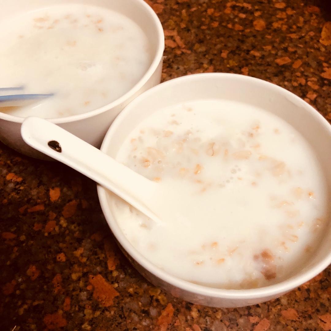 燕麦牛奶粥（两人份）