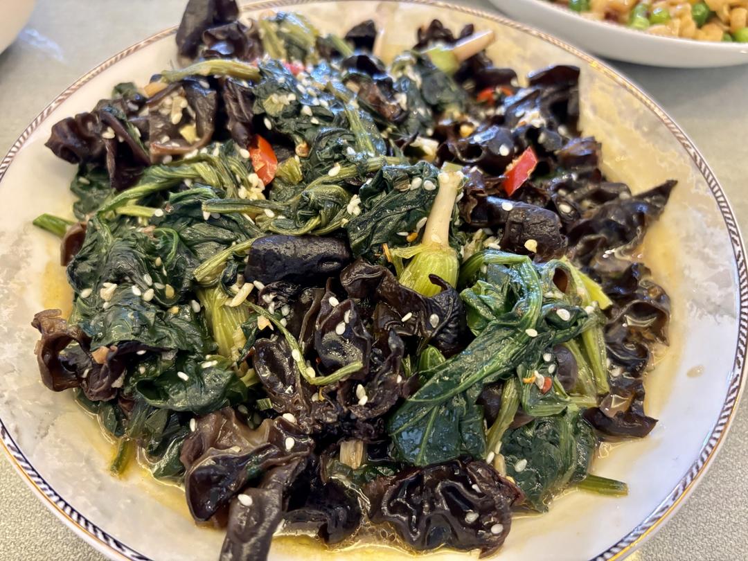 清爽开胃凉菜 菠菜木耳