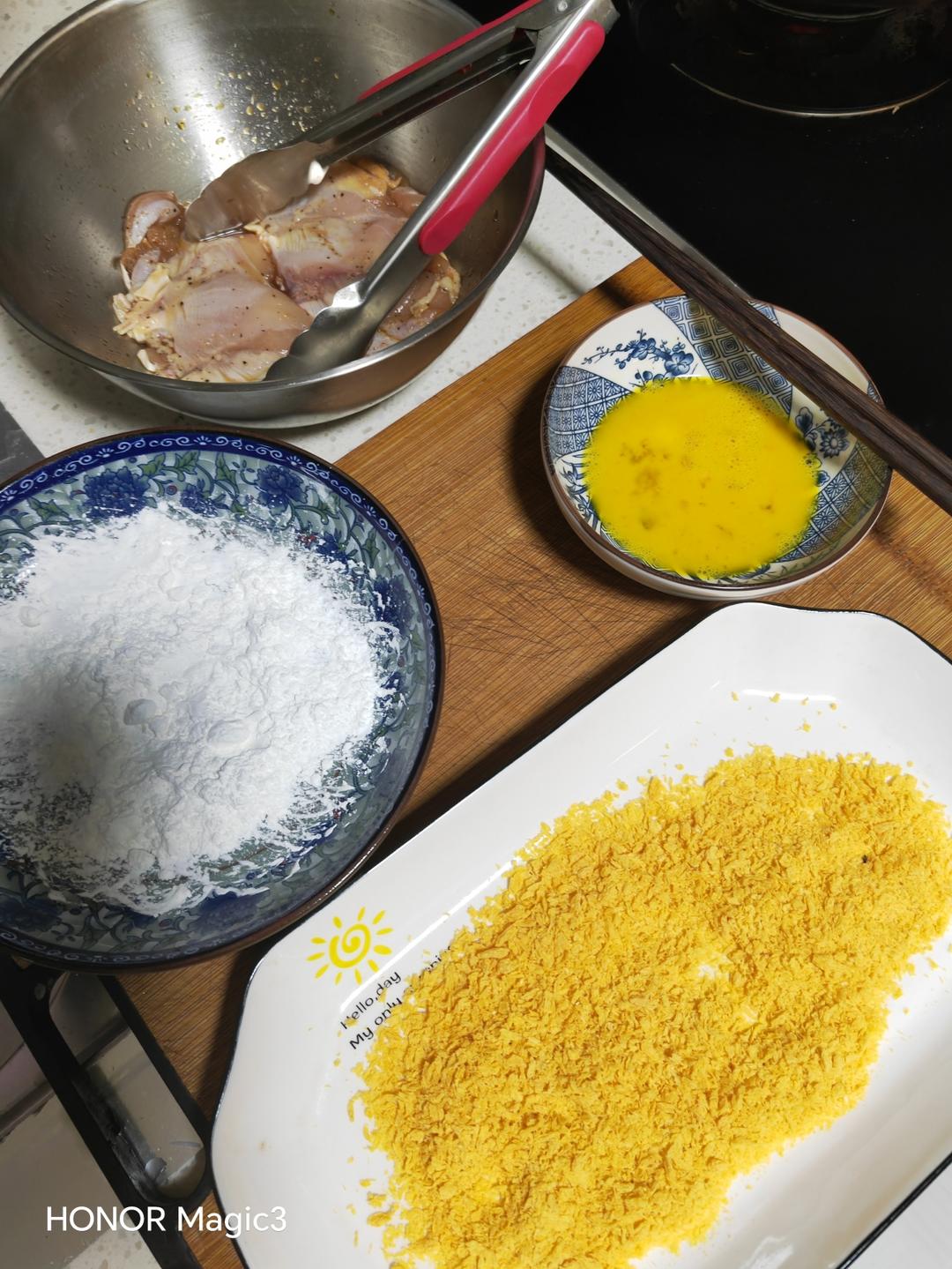 炸鸡排咖喱饭