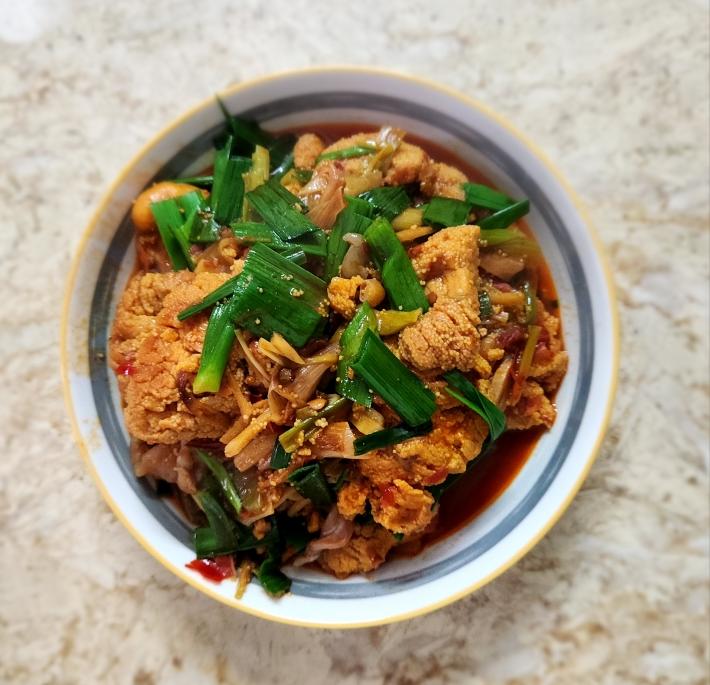 🔥🐟无敌下饭的家常烧鱼籽（干锅鱼杂）🍚🥤