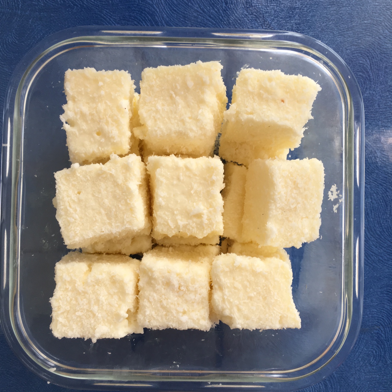 完胜85度C牛奶椰丝小方