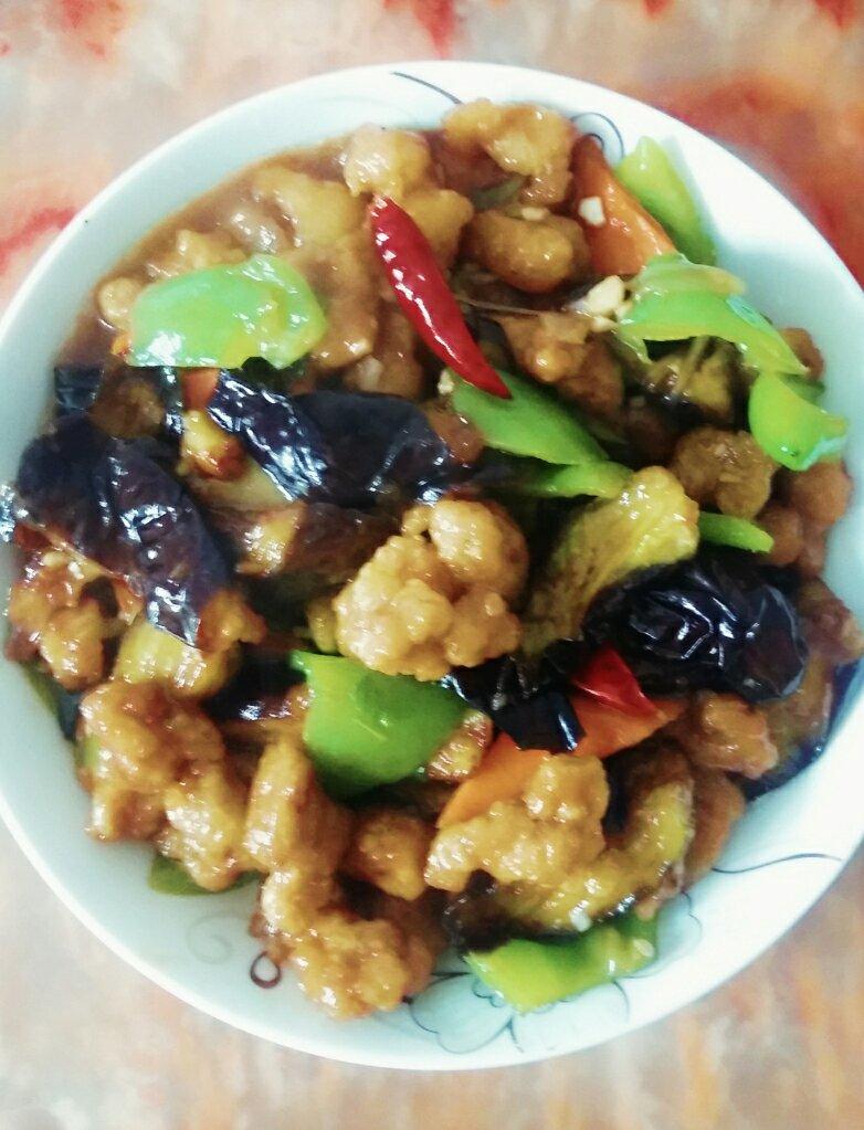 肉段烧茄子