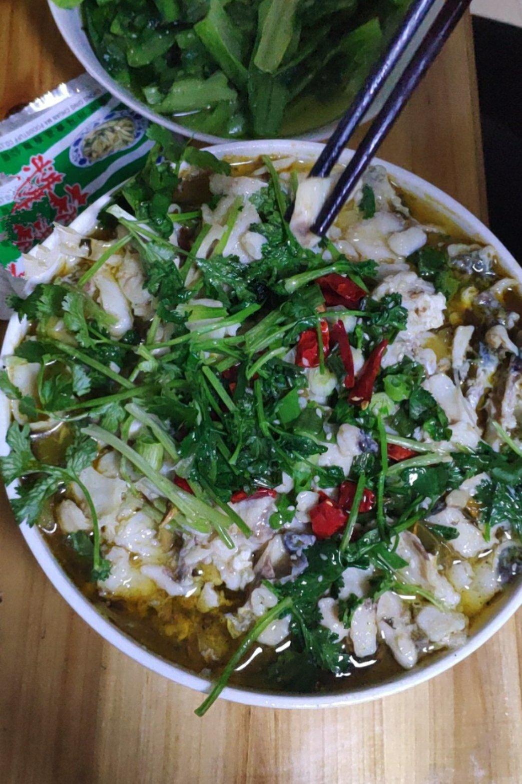酸菜鱼 Boiled Fish with Sichuan Pickles