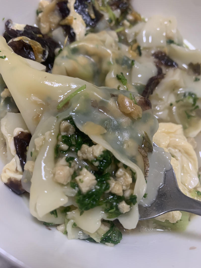 小白菜鲜肉鸡汤馄饨