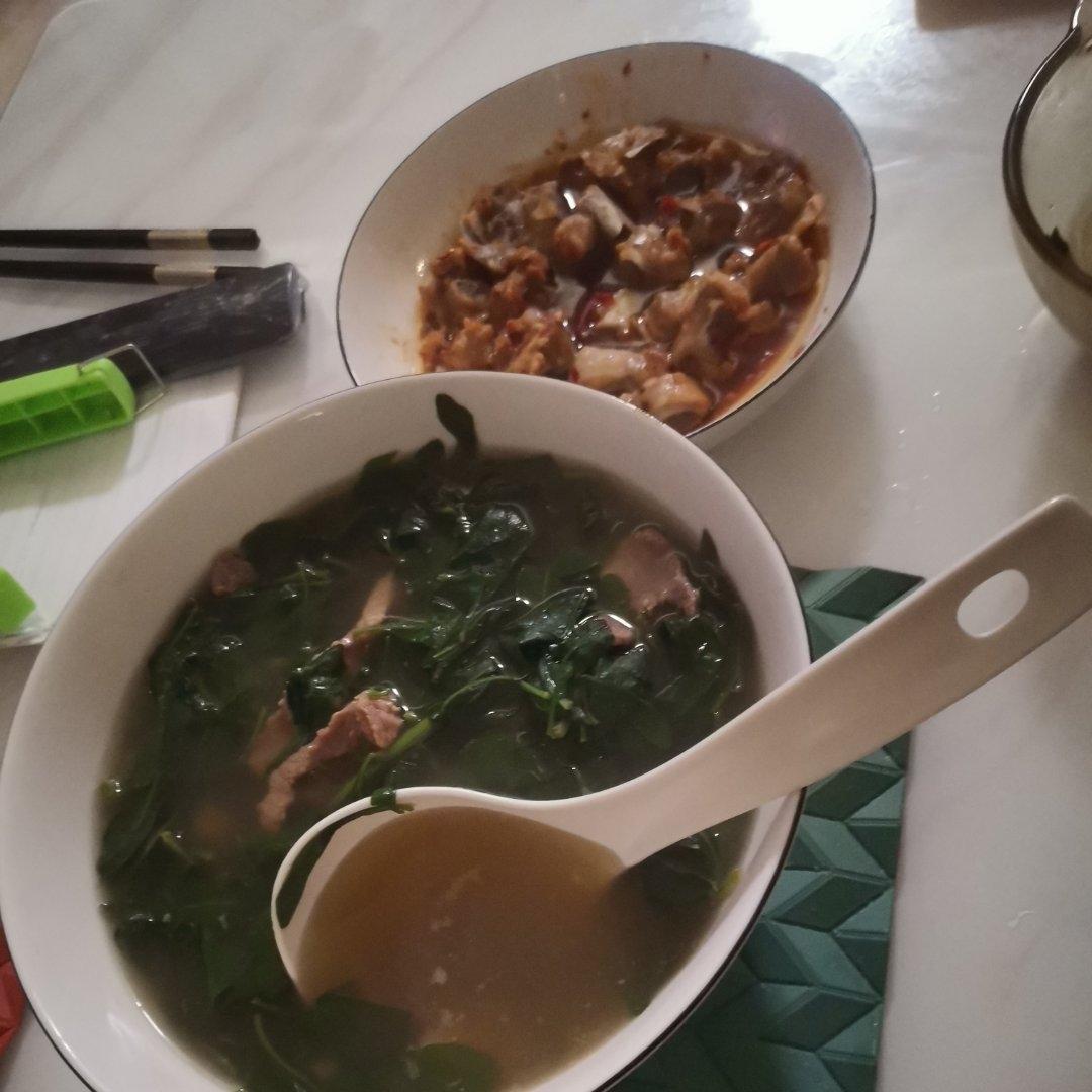 枸杞叶•瘦肉汤