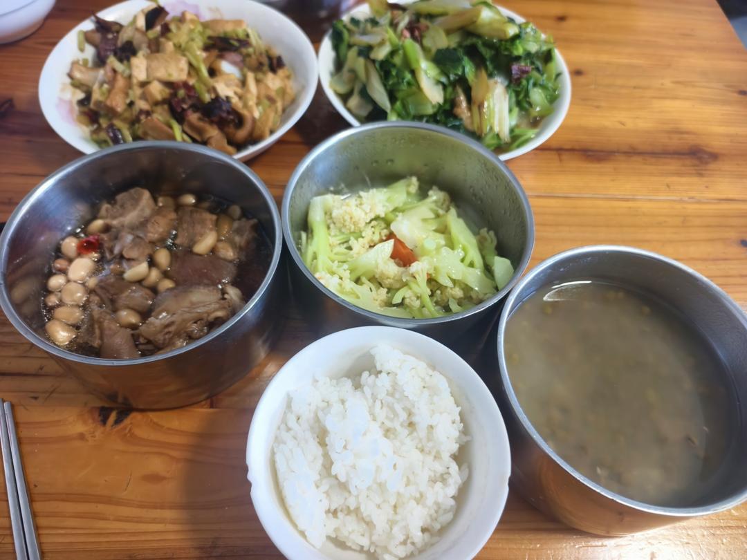 午餐•2026年2月26日