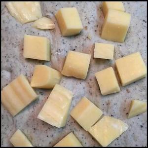 切达奶酪欧包的做法 步骤2