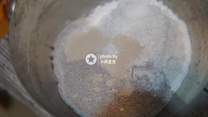 减脂餐-黑全麦芋泥包的做法 步骤4