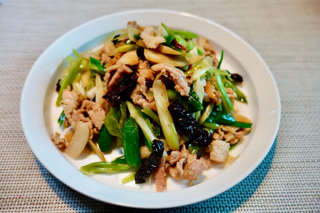 青蒜苗小炒肉的做法