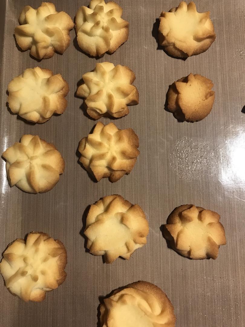 视频【最简单好吃没有之一的曲奇】