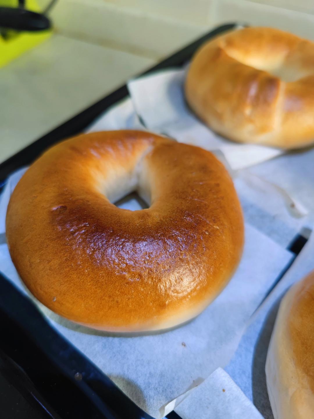 生椰拿铁乳酪贝果🥯浓郁咖啡🥥满口椰香