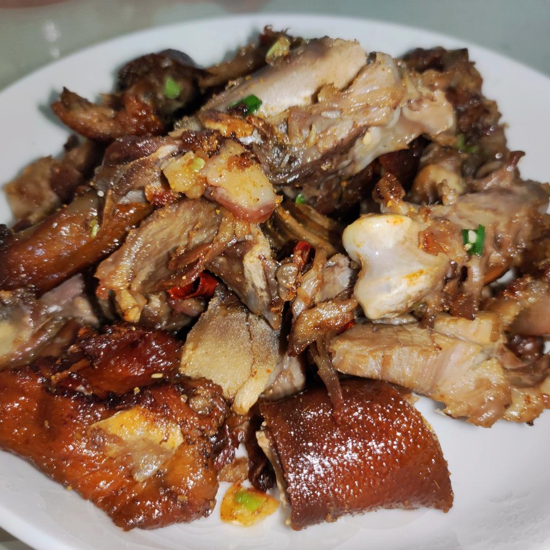 烤鸭花样吃法：孜然椒盐鸭架