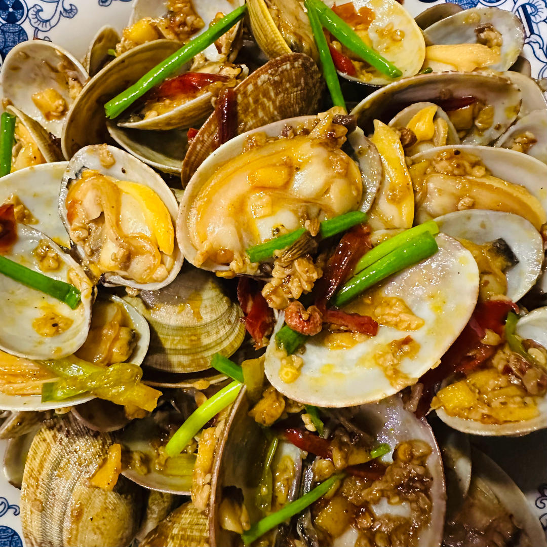 爆炒花甲（保留鲜味，不焯水的做法）