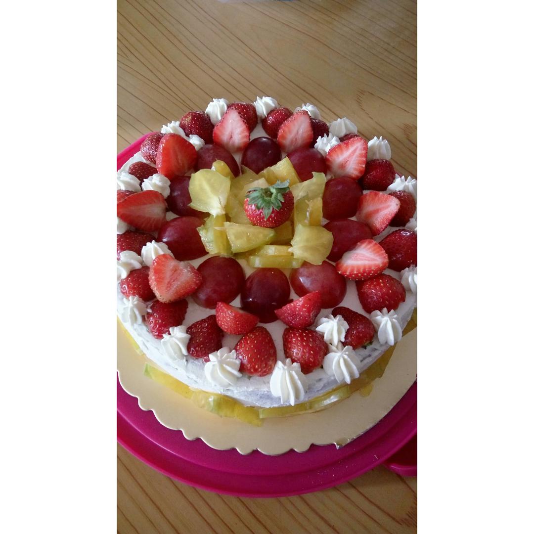 草莓生日蛋糕